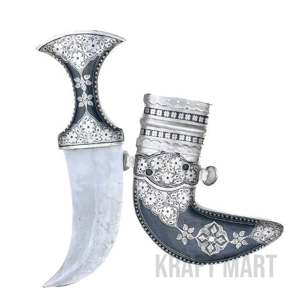 Arabian Omani Knife , Jambya Dagger, Vintage Knife .