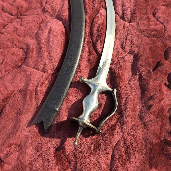 Handcrafted Punjabi antique Goliya sword for collectors