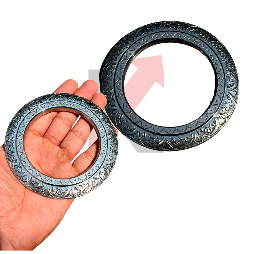 Chakri sarabloh kada with hand carved petal border design
