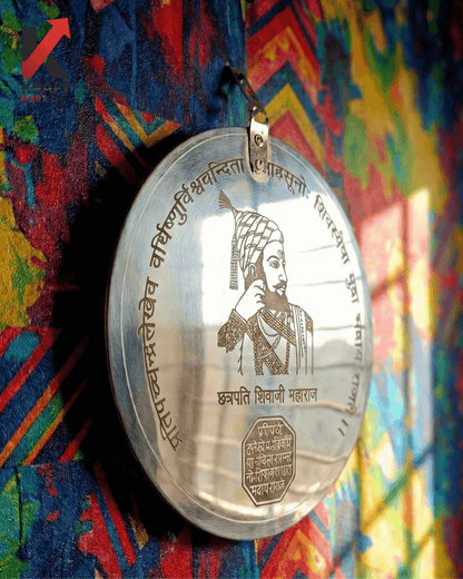 Close-up view of Shivaji Maharaj metal miniature with nickel chrome shine
